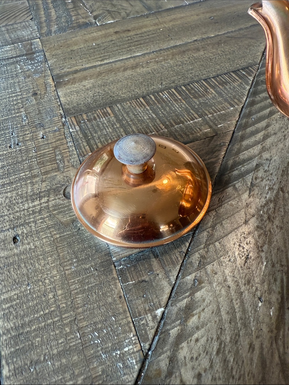Copper Tea pot - Picture 6 of 10